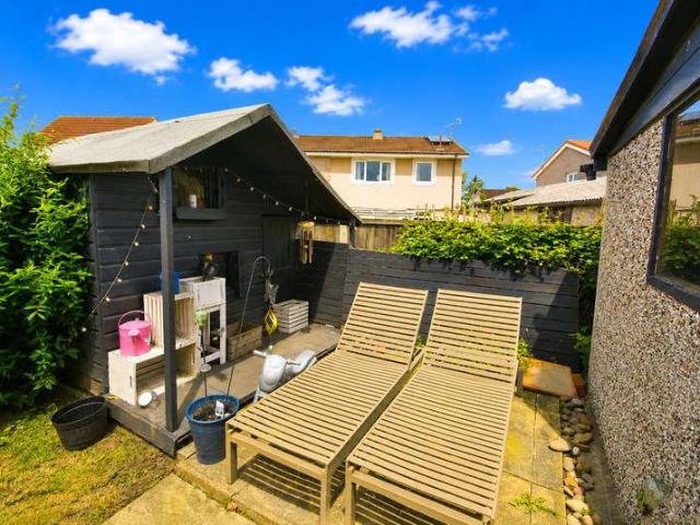 3 bed house for sale