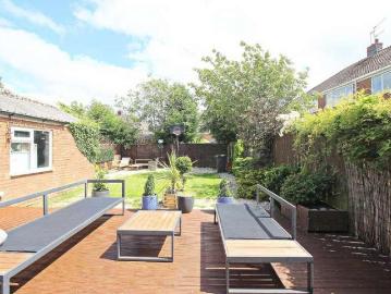 3 bed house for sale