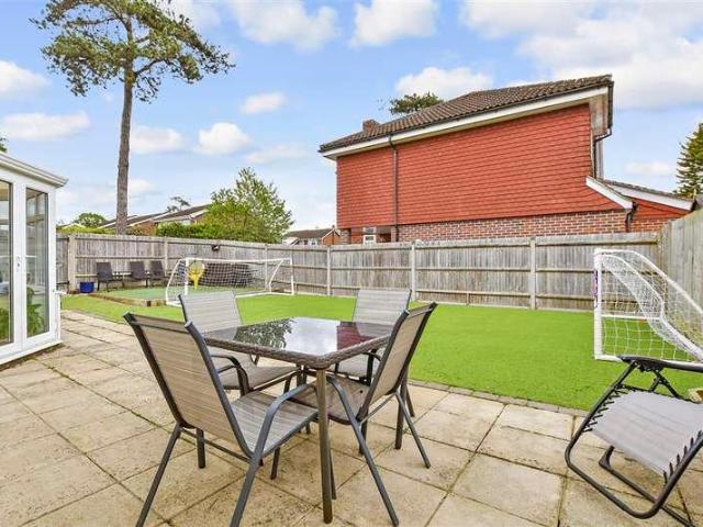 3 bed house for sale