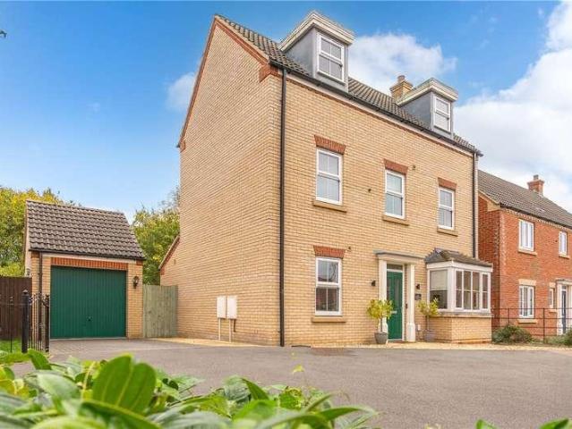 3 bed house for sale