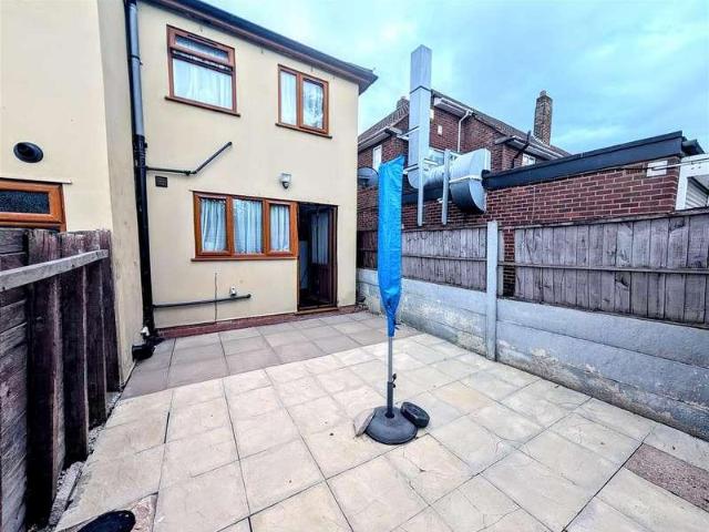 3 bed house for sale