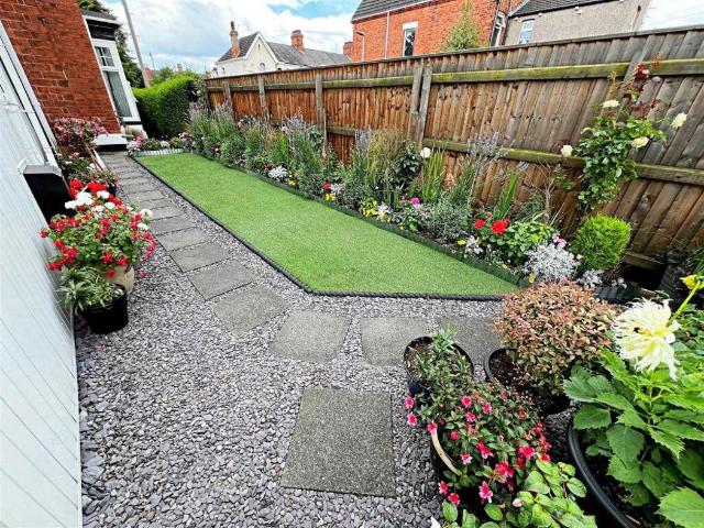 3 bed house for sale