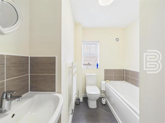 3 bed house for sale