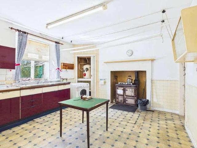 3 bed house for sale
