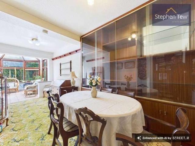 3 bed house for sale