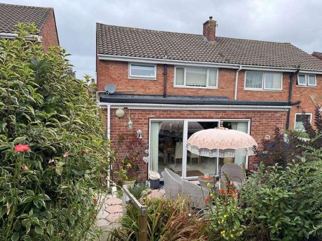 3 bed house for sale
