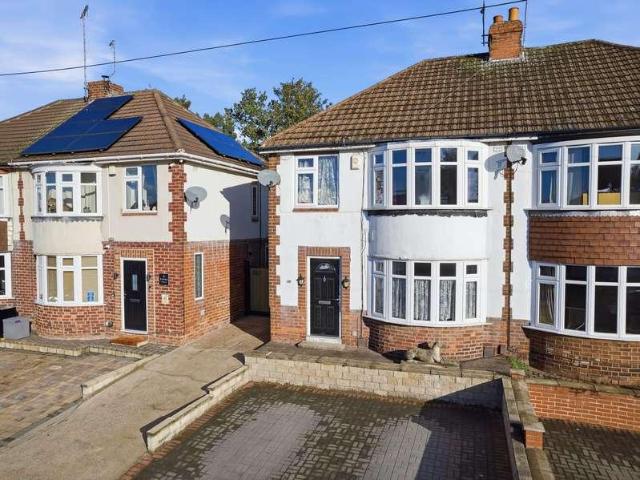 3 bed house for sale