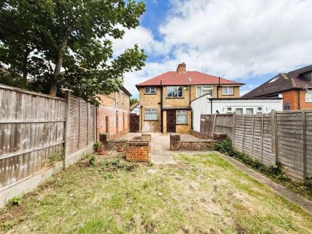 3 bed house for sale