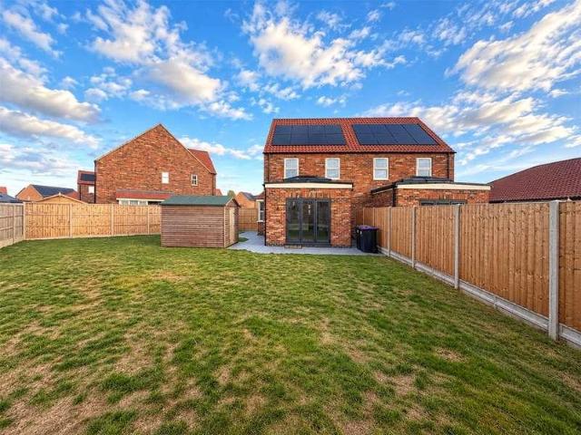 3 bed house for sale