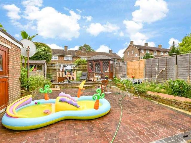 3 bed house for sale