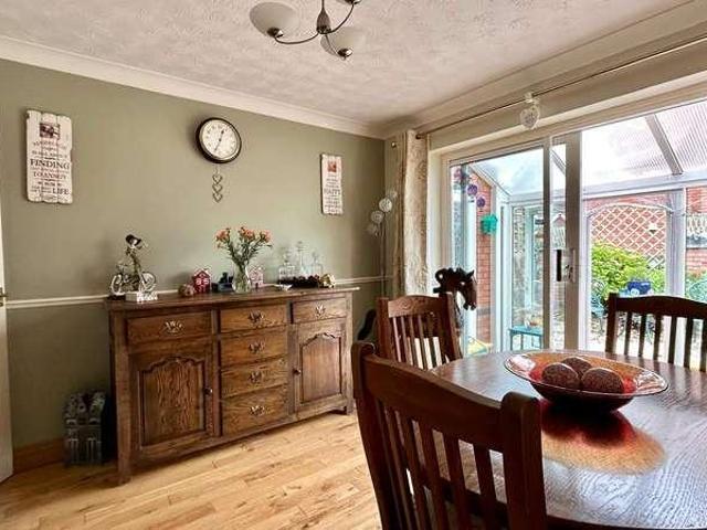 3 bed house for sale