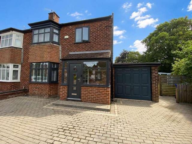 3 bed house for sale