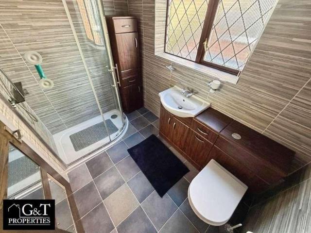 3 bed house for sale