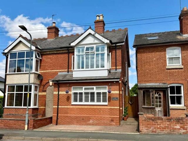 3 bed house for sale