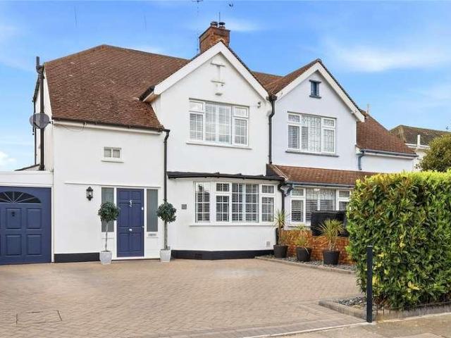 3 bed house for sale