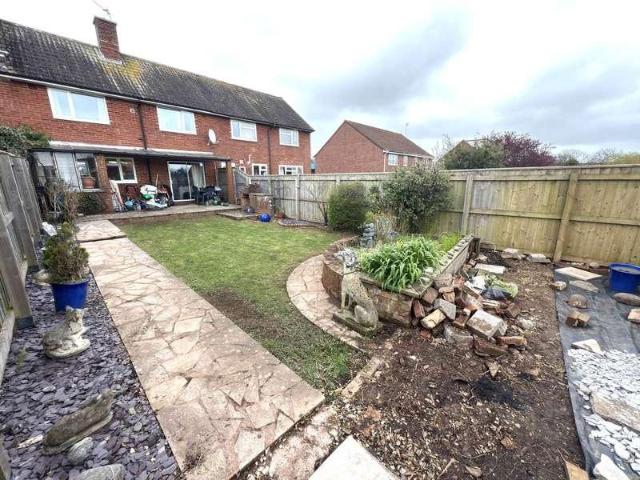 3 bed house for sale