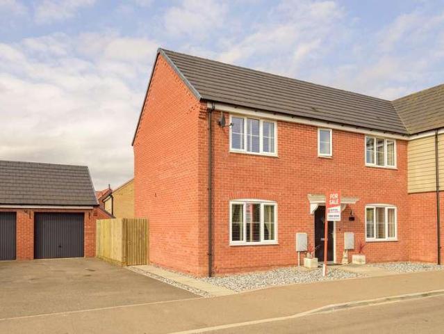 3 bed house for sale