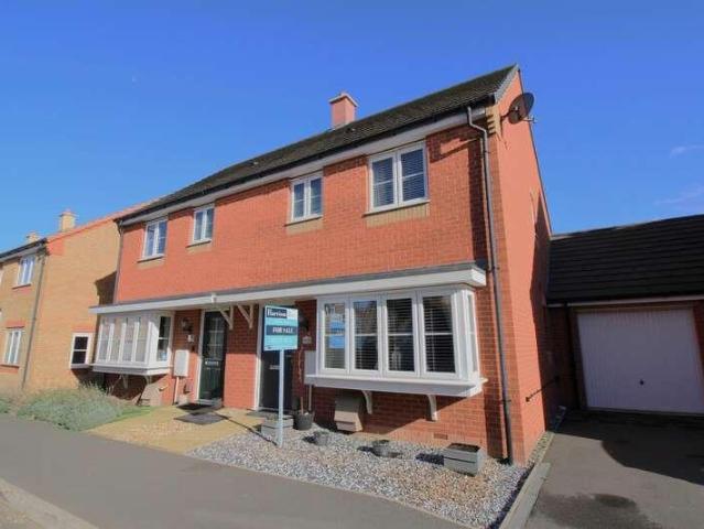 3 bed house for sale