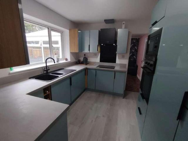 3 bed house for sale