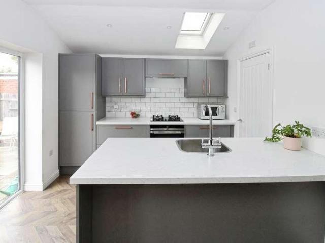 3 bed house for sale