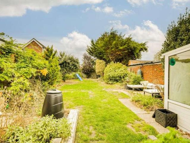 3 bed house for sale