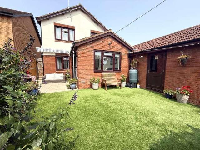 3 bed house for sale