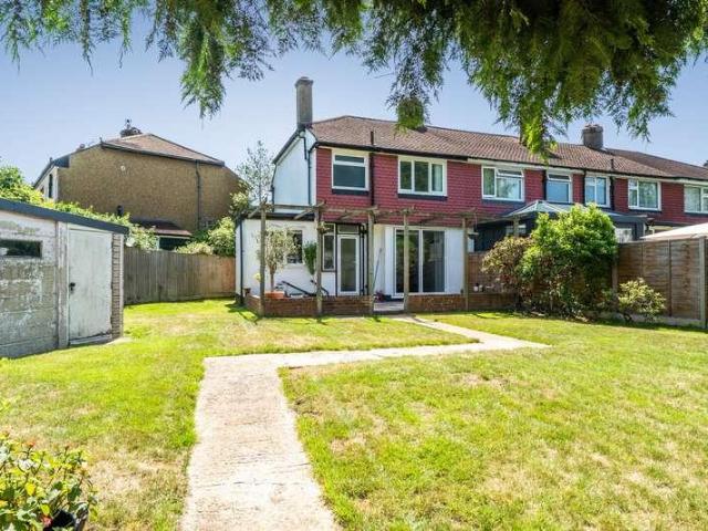 3 bed house for sale