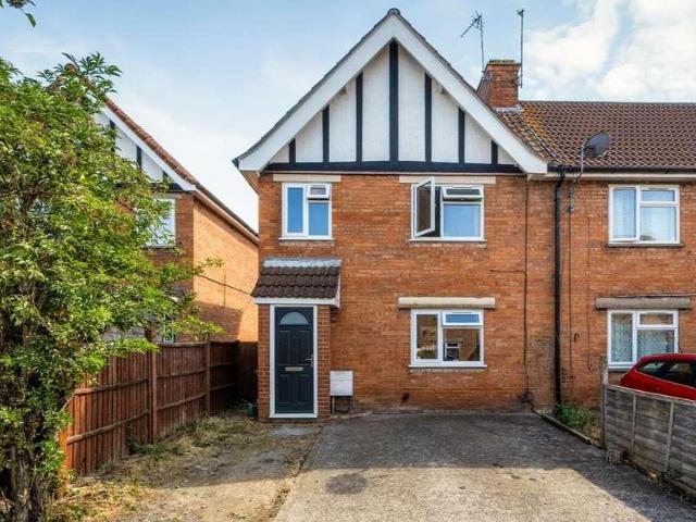 3 bed house for sale
