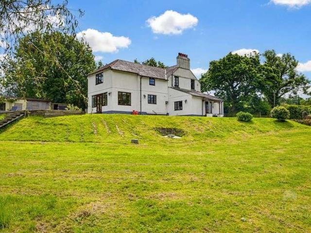 3 bed house for sale