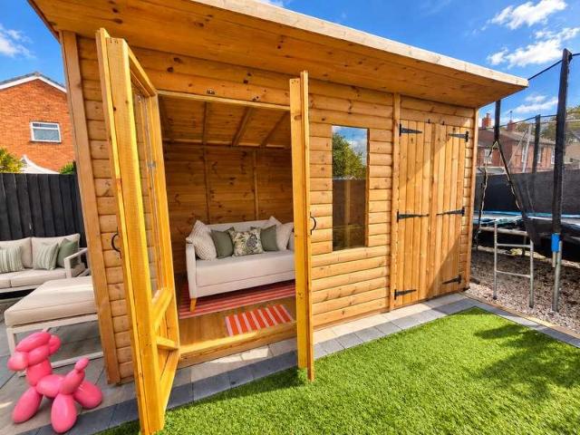 3 bed house for sale