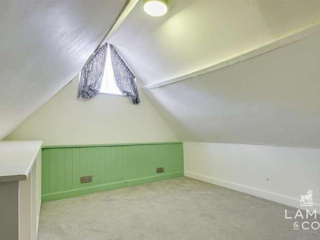 3 bed house for sale