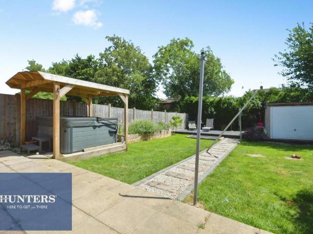 3 bed house for sale