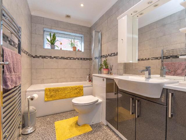3 bed house for sale