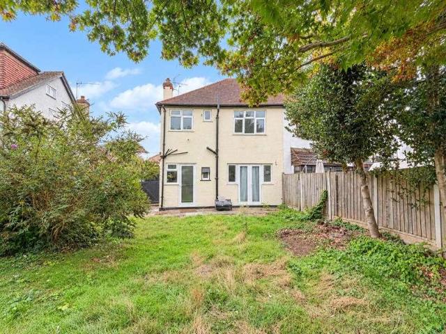 3 bed house for sale