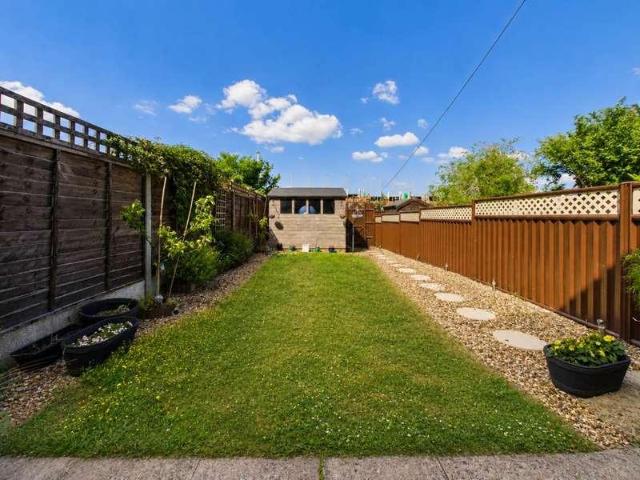 3 bed house for sale