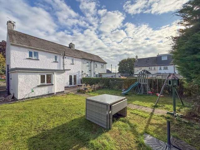 3 bed house for sale