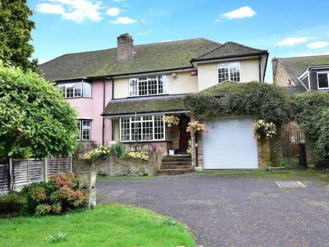 3 bed house for sale