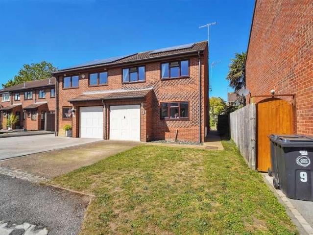 3 bed house for sale