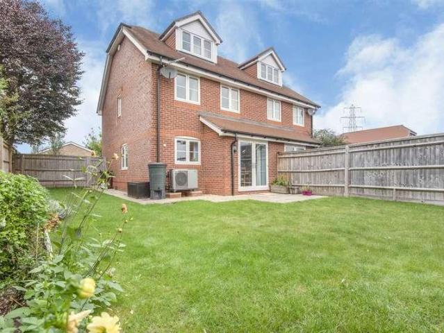 3 bed house for sale