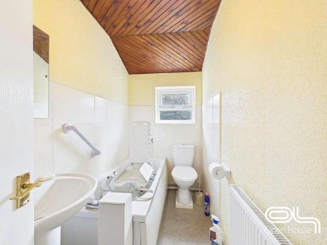 3 bed house for sale