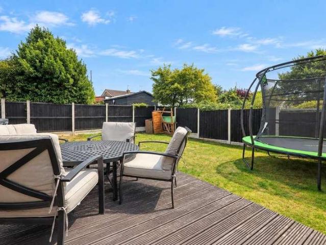 3 bed house for sale
