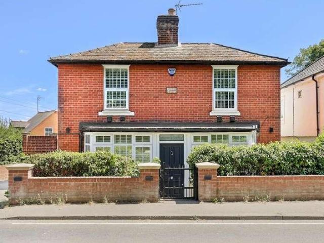 3 bed house for sale