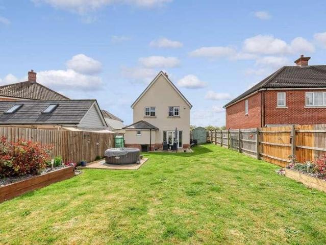 3 bed house for sale