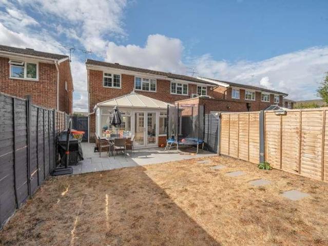 3 bed house for sale
