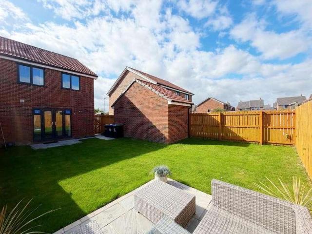 3 bed house for sale