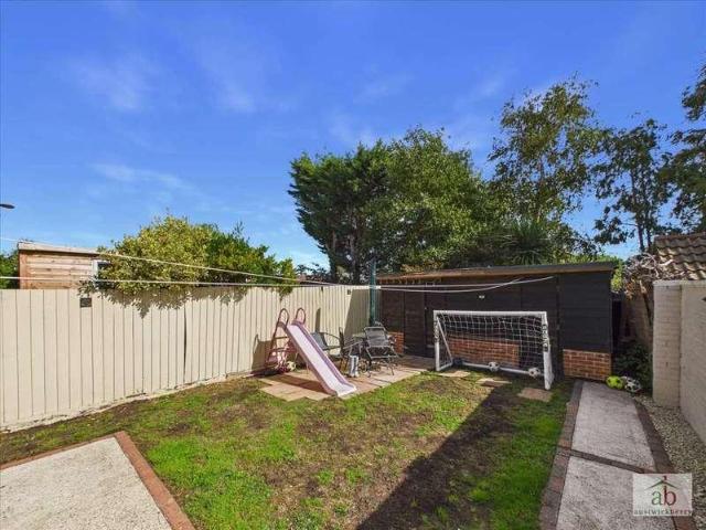 3 bed house for sale