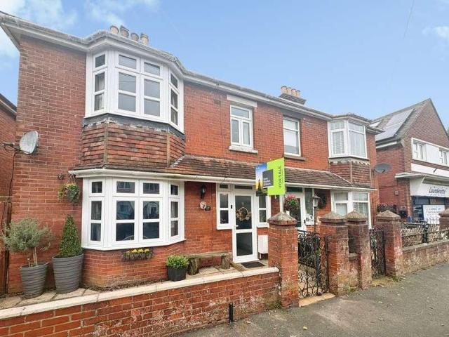 3 bed house for sale