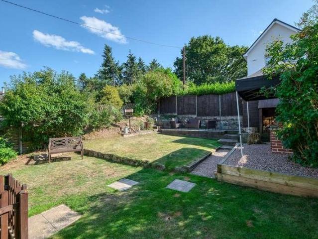 3 bed house for sale