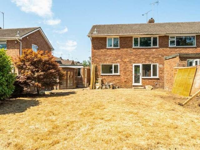 3 bed house for sale