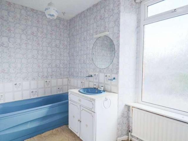 3 bed house for sale